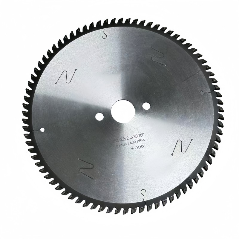 Diamond saw blades for wood cutting